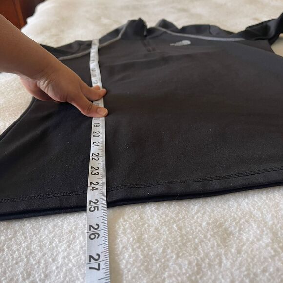 The North Face Women's Athletic Black Top Performance Tshirt Pullover Size M - Picture 5 of 8